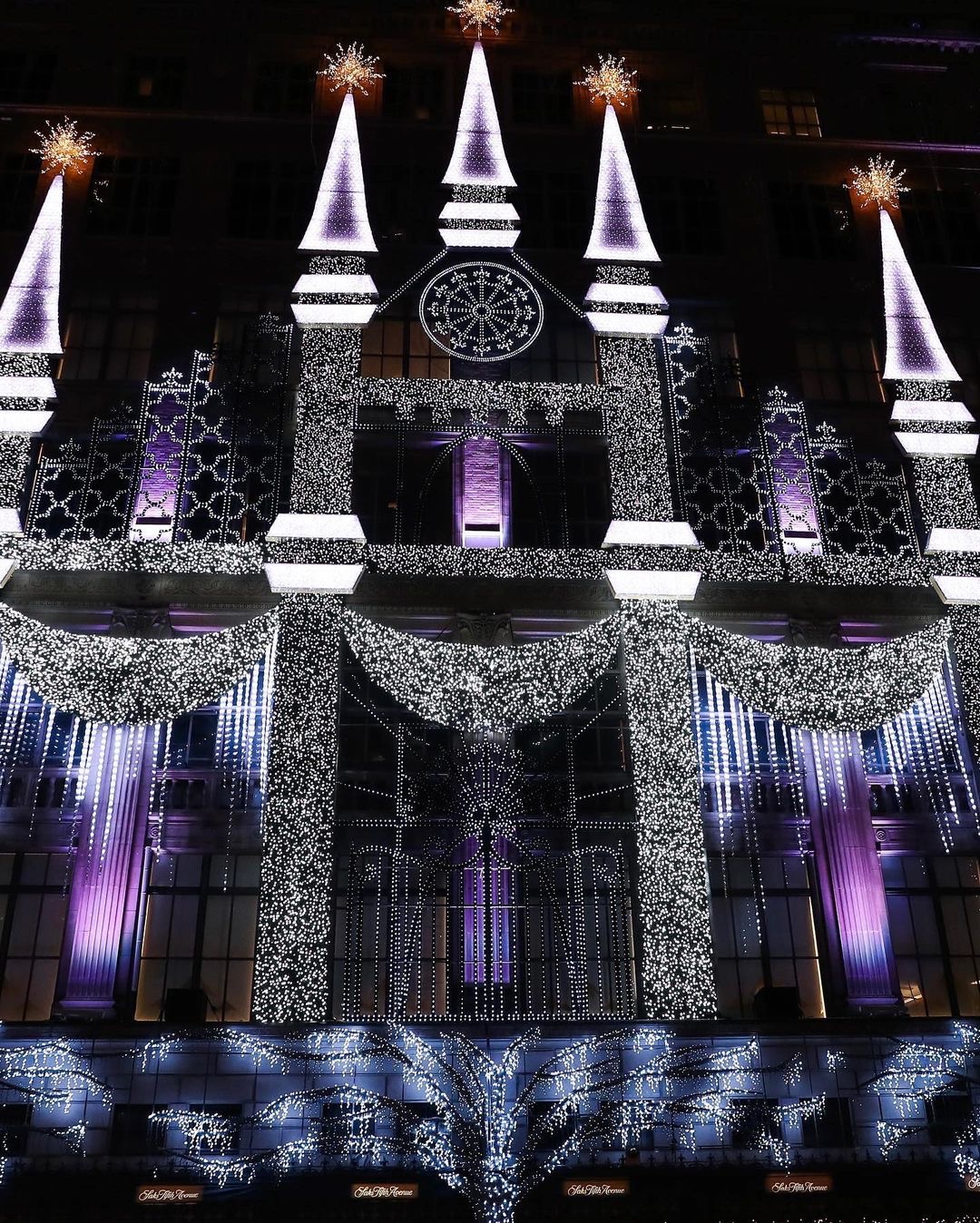 Our top 6 Christmas Window displays Innovare Design