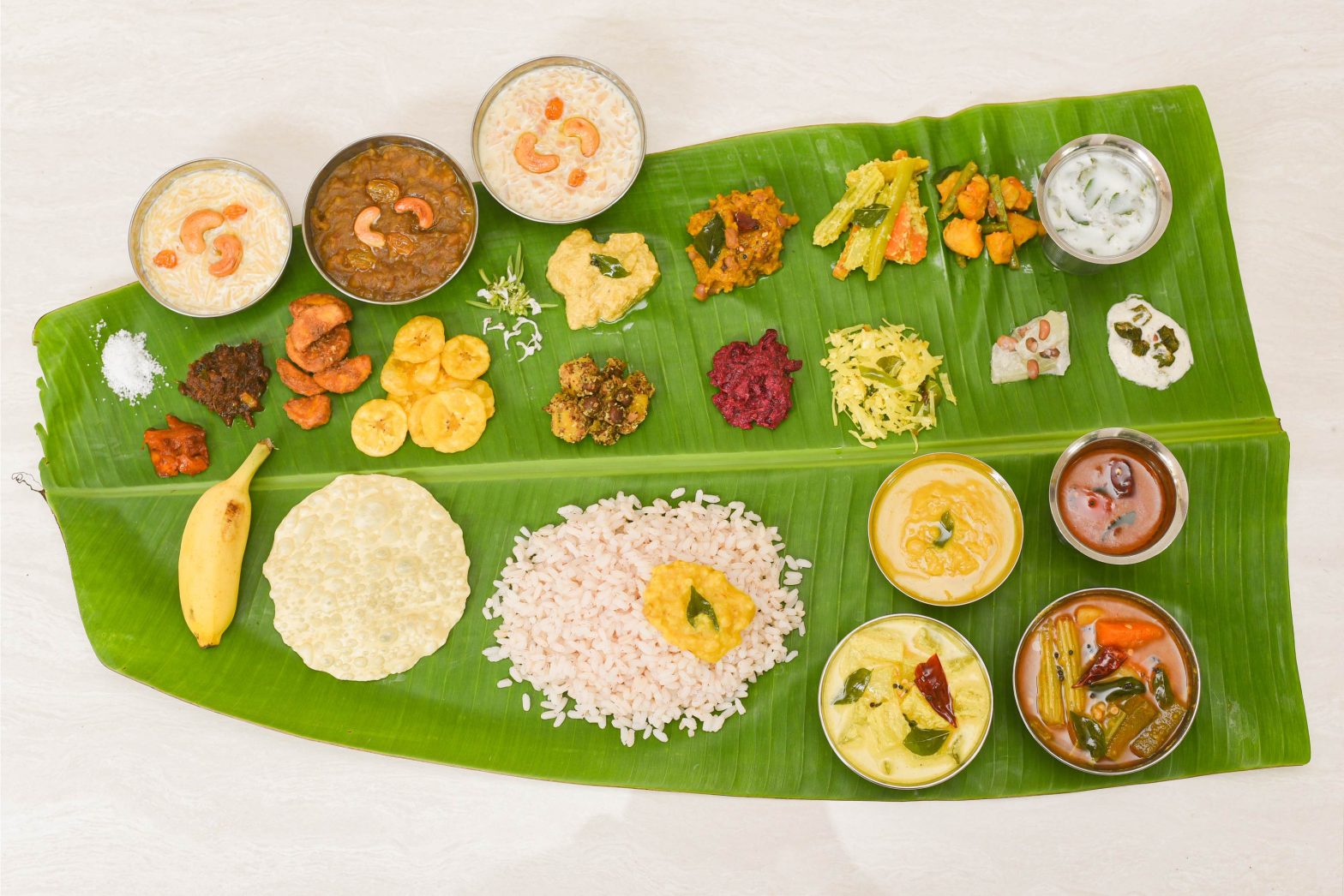 12 Restaurants Offering Authentic Onam Sadhya Feasts In India Elle India