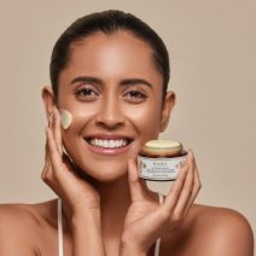 Kama Ayurveda Kumkumadi Illuminating & Skin Perfecting Day Cream (9)